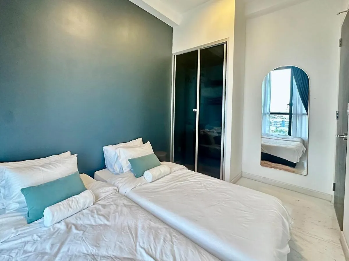 Sky88 Azure Suites Near Ksl 3B2B Johor Bahru